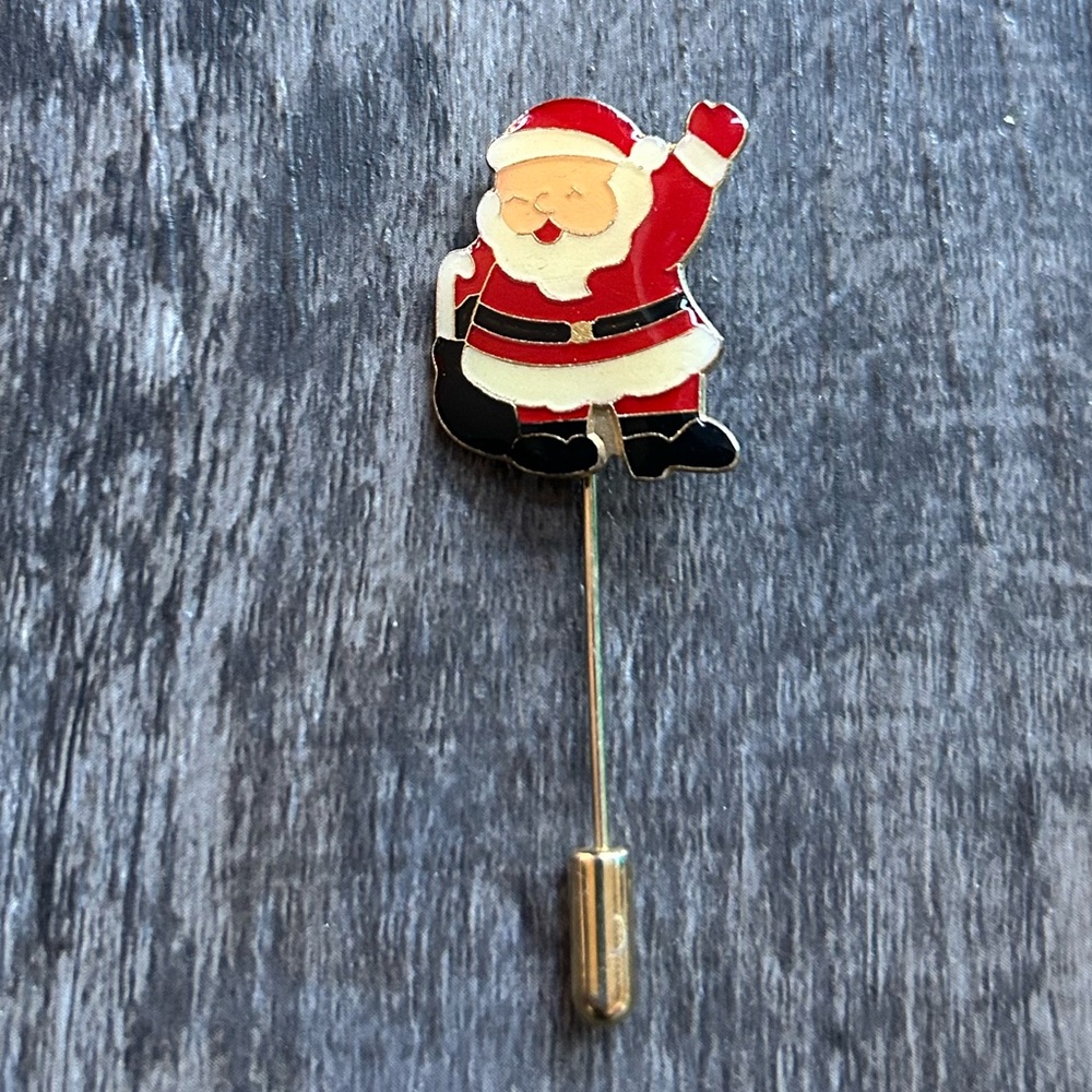Vintage Santa Claus Enamel Gold Tone Stick Pin